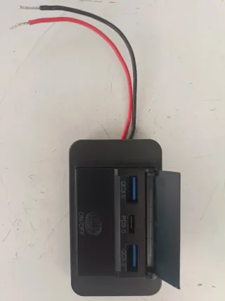 Cargador USB Triple 12V 90W