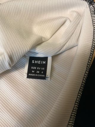 Maglietta a costine manica lunga crop