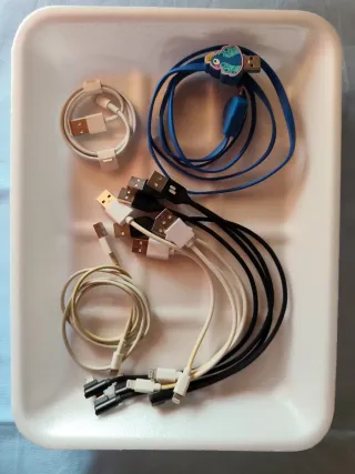 Cables USB iPhone y más