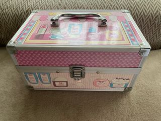 Maletín maquillaje infantil rosa y plata