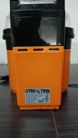 Exprimidor Naranjas Doble CITRO TWIN