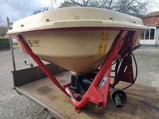 Abonadora Vicon 1000L Hidráulica