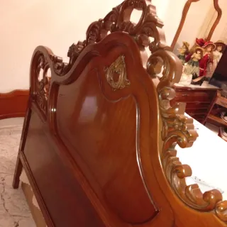 Cabecero, pie de cama y somier de madera