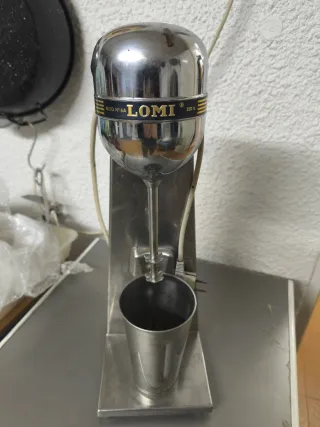 Batidora de helados vintage cromada