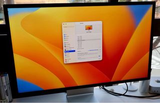 Apple Studio Display con altezza regolabile