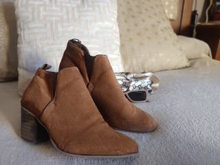 Botines Camel Piel Genuina T.39