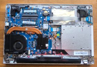 Portátil Lenovo Z51-70 i7 16GB FHD- Para Piezas