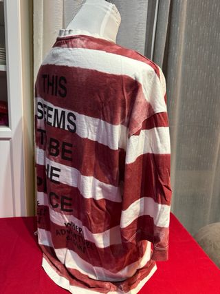 Camiseta Rayas Rojas y Blancas