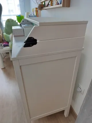 Cambiador de bebé blanco