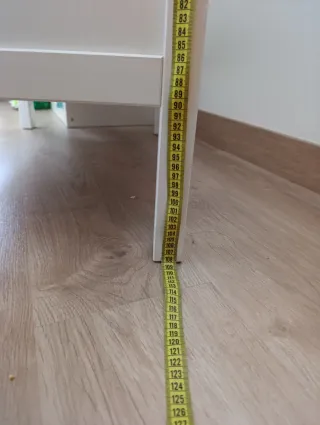 Cambiador de bebé blanco