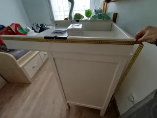 Cambiador de bebé blanco