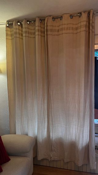 3 (tres) Cortinas de tela beige