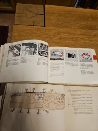 Libretti Uso e Manutenzione Mercedes e Fiat.