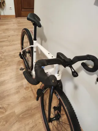 Gravel Lapierre Crosshill 8.0 2025. Talla M.