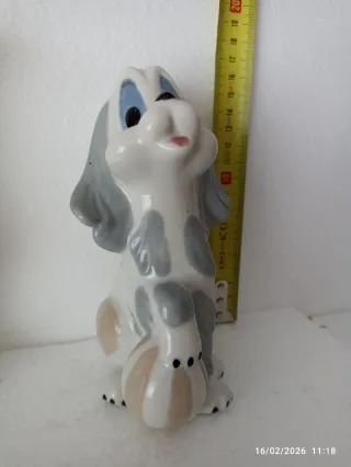 Figura de porcelana perro