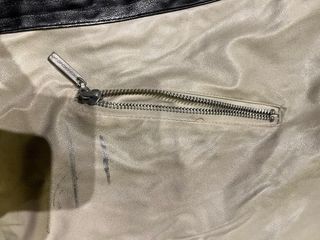 Chaqueta de Piel Negra y Blanca