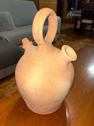 Botijo de barro cocido