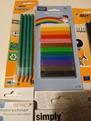 Material de escritório variado