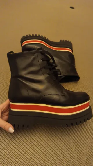 Botines Paloma Barceló plataforma