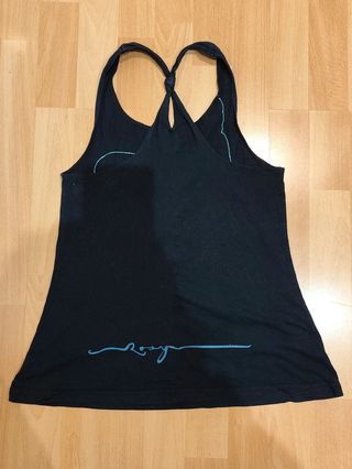 Camiseta tirantes Roxy negra con dibujo