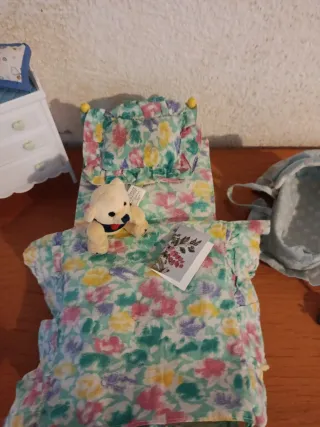 Giochi per bambina: cameretta e orsetto