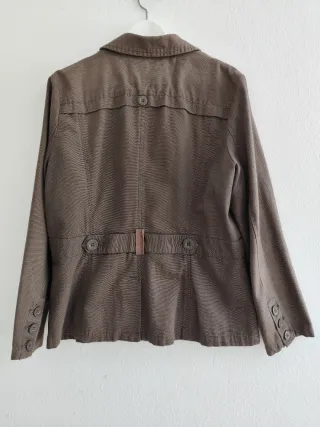 Chaqueta Rocha John Rocha tipo safari.