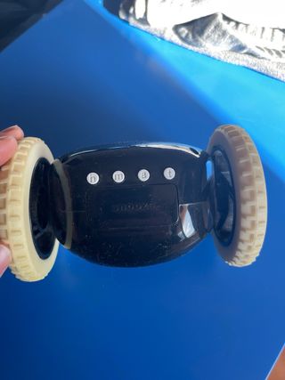 Sveglia Clocky / Snoozee con ruote