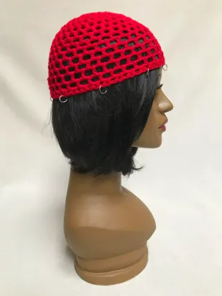 Mesh hat colore rosso, anelli cromati