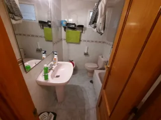 Alquilo habitación en malaga la palma