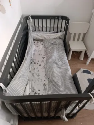 Minicuna, cuna, cama y escritorio 3 en 1