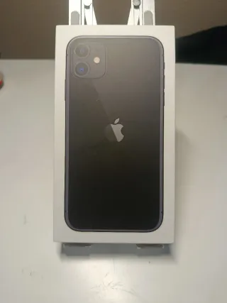 iPhone 11 64 GB negro – 83% batería + carg
