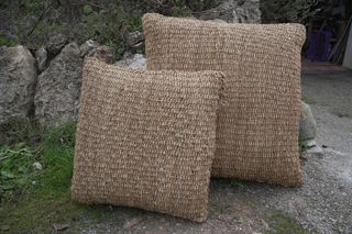 Puffs / cojines grandes de fibra natural