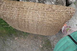 Puffs / cojines grandes de fibra natural