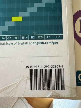 ROADMAP B1 STUDENTS BOOK WITH DIGITAL RESOURCES...