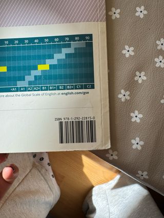 ROADMAP B1 STUDENTS BOOK WITH DIGITAL RESOURCES...