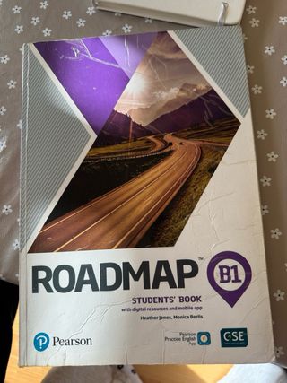 ROADMAP B1 STUDENTS BOOK WITH DIGITAL RESOURCES...