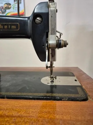 Máquina de coser Wertheim