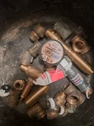 Lote Herramientas Varias y Cables