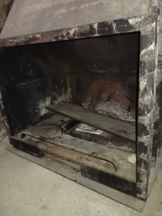 Chimenea de 80 centímetros con accesorios