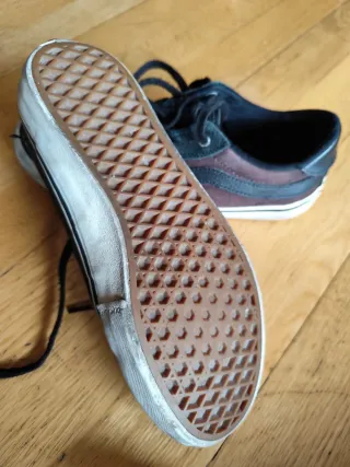 Zapatillas Vans Skate Negras y Marrones