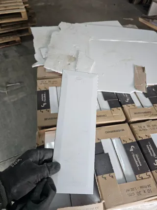 Lote porcelánico terrazo y azulejo.