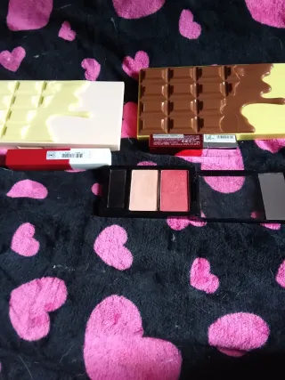 Paletas Revolution, Super Stay + regalo