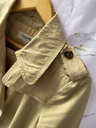 Gabardina Beige Talla S/M Doble Botonadura