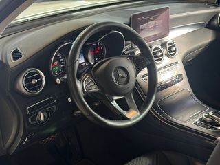 Mercedes Clase GLC 220D 4MATIC 170CV.- " NACIONAL ".- " IMPECABLE ".- " BAJO CONSUMO ".- " GARANTIA CON COBERTURA EUROPEA".-