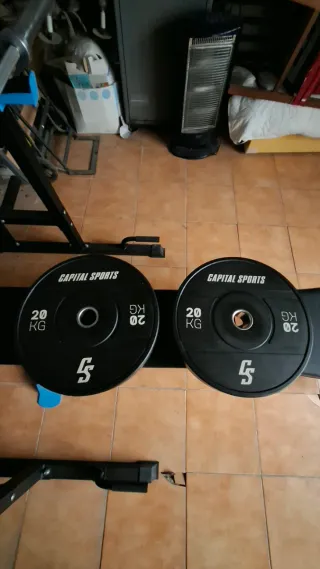 Conjunto de pesas y material de gimnasio