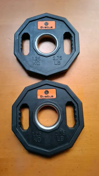 Conjunto de pesas y material de gimnasio