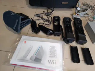 Nintendo Wii Negra Completa + 8 Juegos