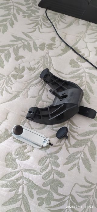 Volante Thrustmaster T150 Pro + Pedales T3PA