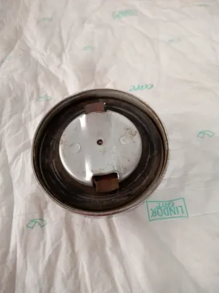 Tapón cromado depósito gasolina moto antigua