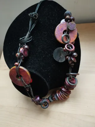 Collana in legno